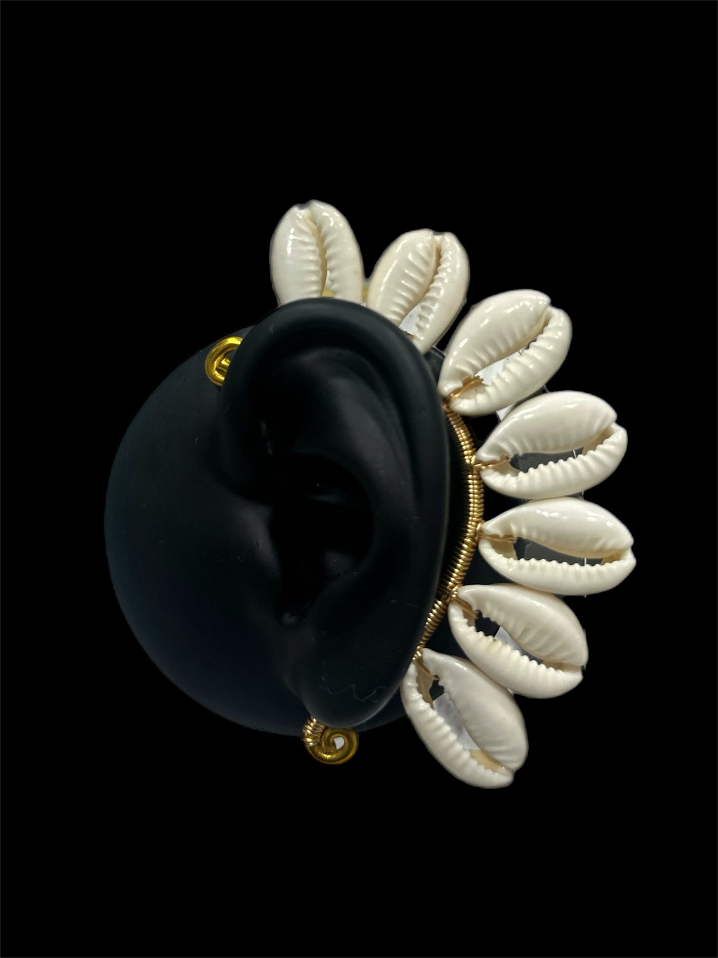 Cowry shell Ear Cuff - Trufacebygrace