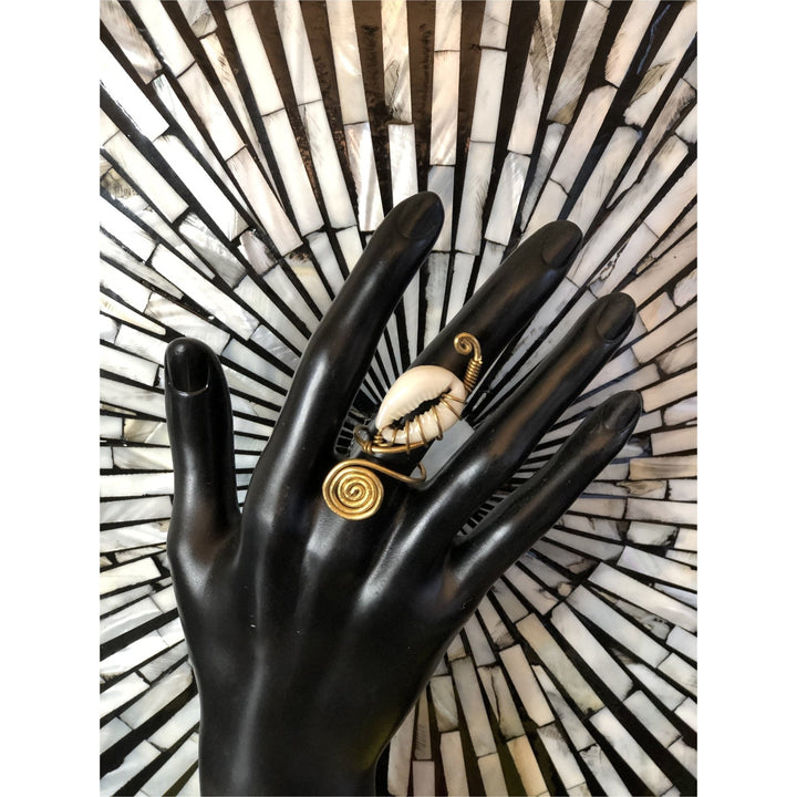 Adjustable Cowrie Shell Rings - Trufacebygrace