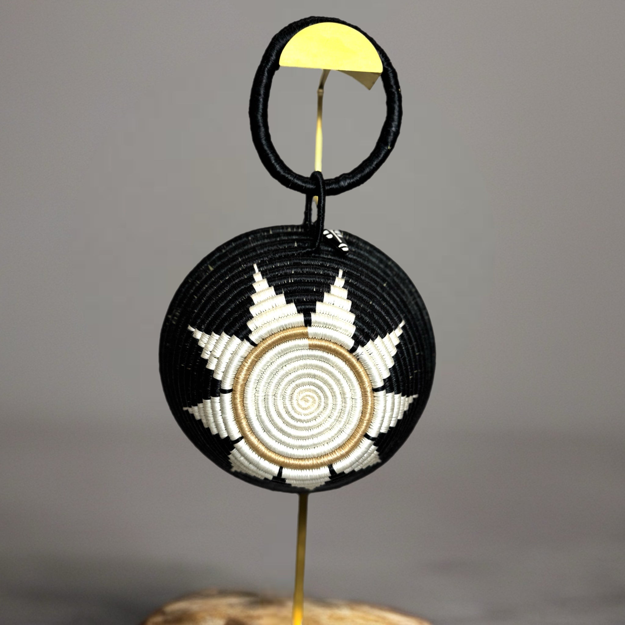 Agaseke Luxe Woven Circle Bag - Trufacebygrace
