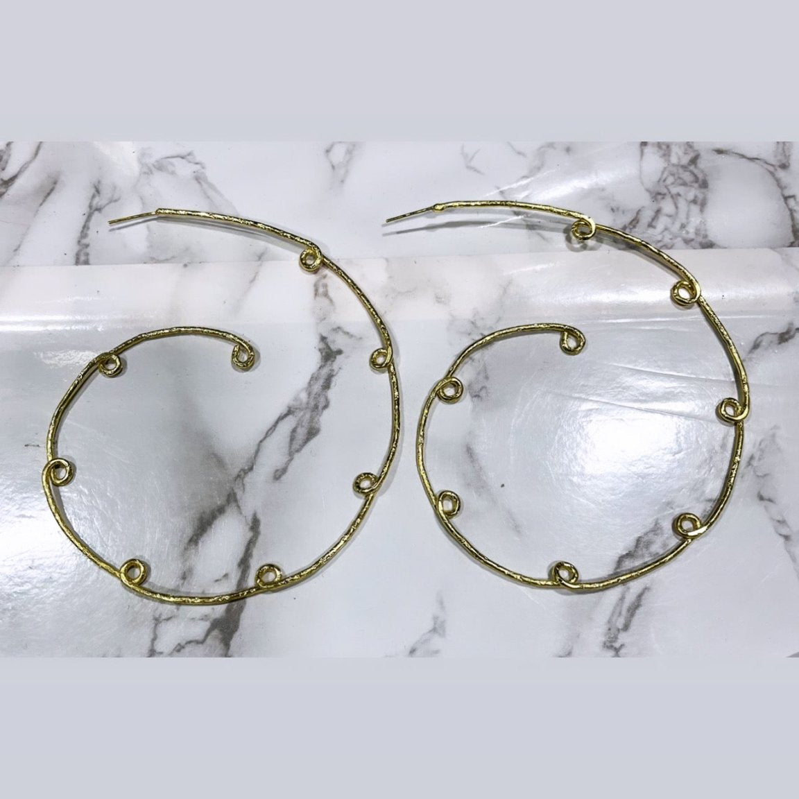 Aku Knots statement hoops - Trufacebygrace