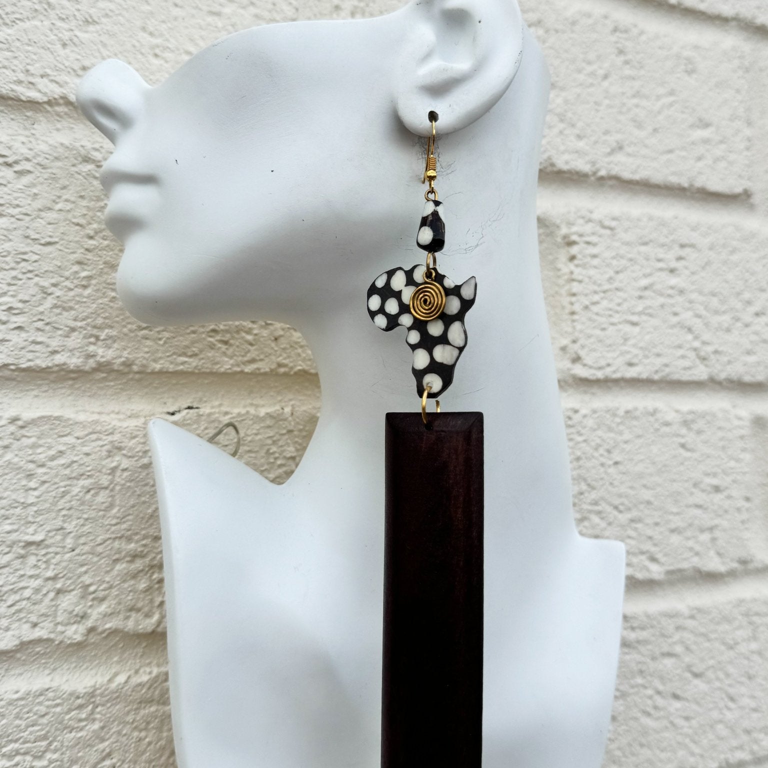 Alkebulan Oblong Earrings - Trufacebygrace