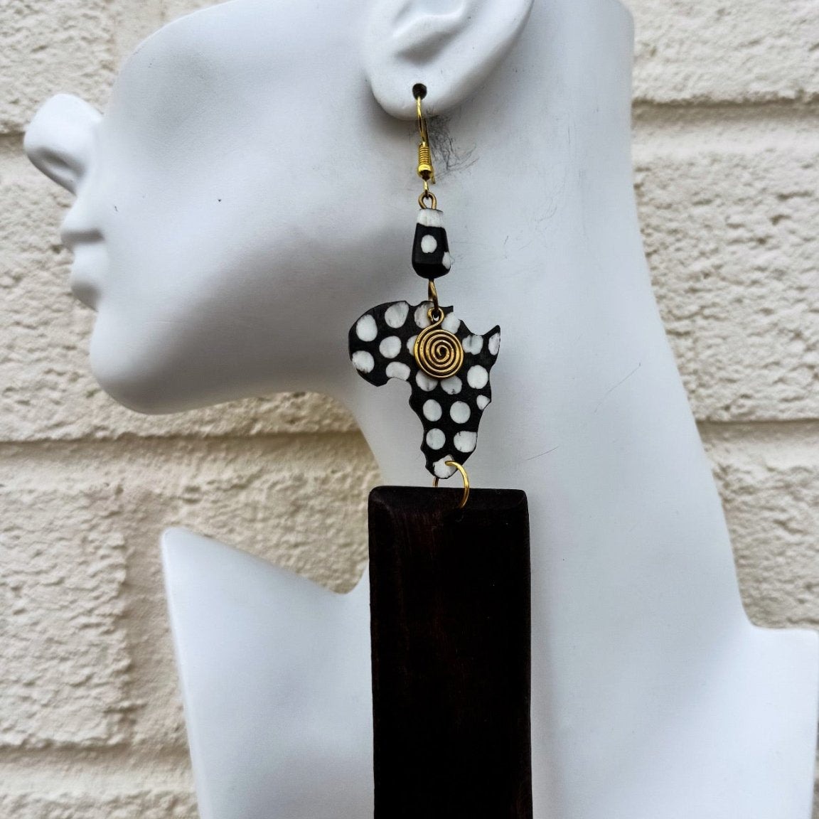 Alkebulan Oblong Earrings - Trufacebygrace