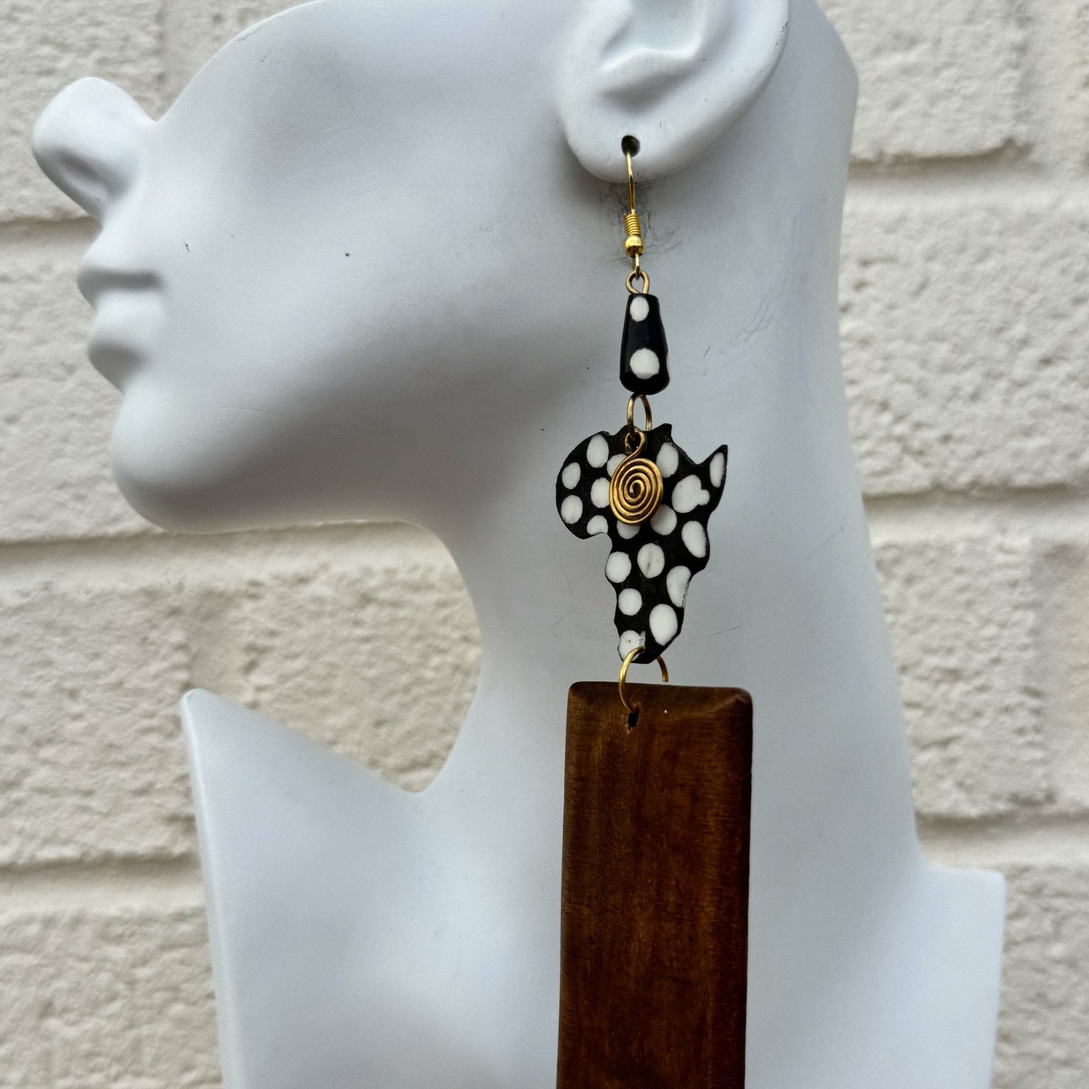 Alkebulan Oblong Earrings - Trufacebygrace