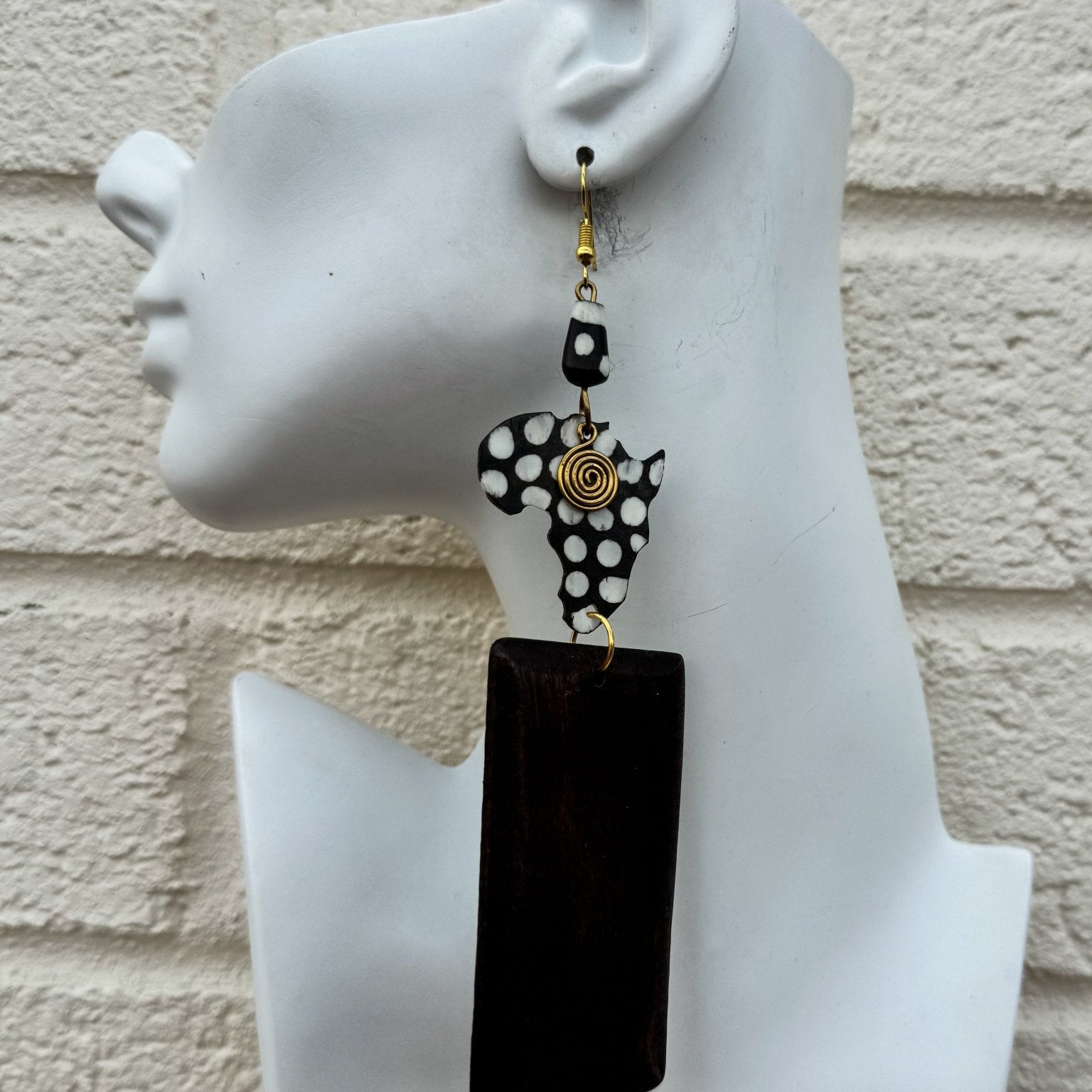 Alkebulan Oblong Earrings - Trufacebygrace