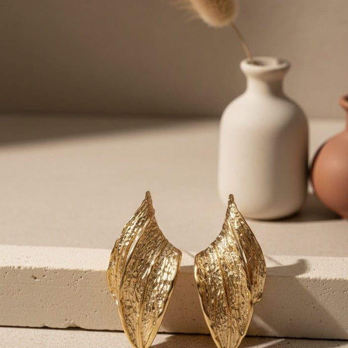 Amani Textured Leaf Earrings - Trufacebygrace