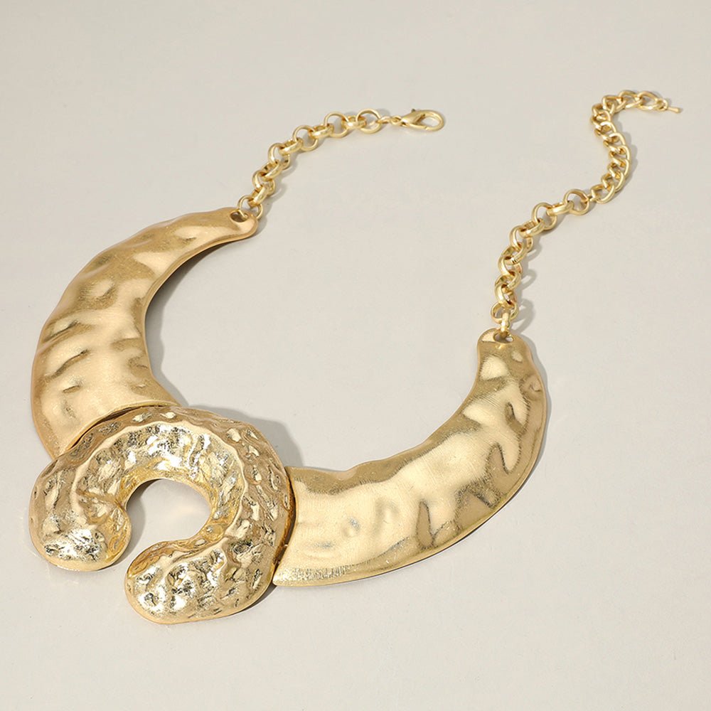 Amina Crescent Collar Necklace - Trufacebygrace