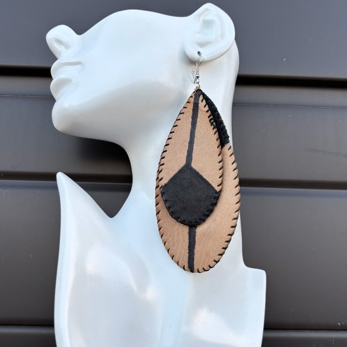 Aminata Genuine leather Earring - Trufacebygrace