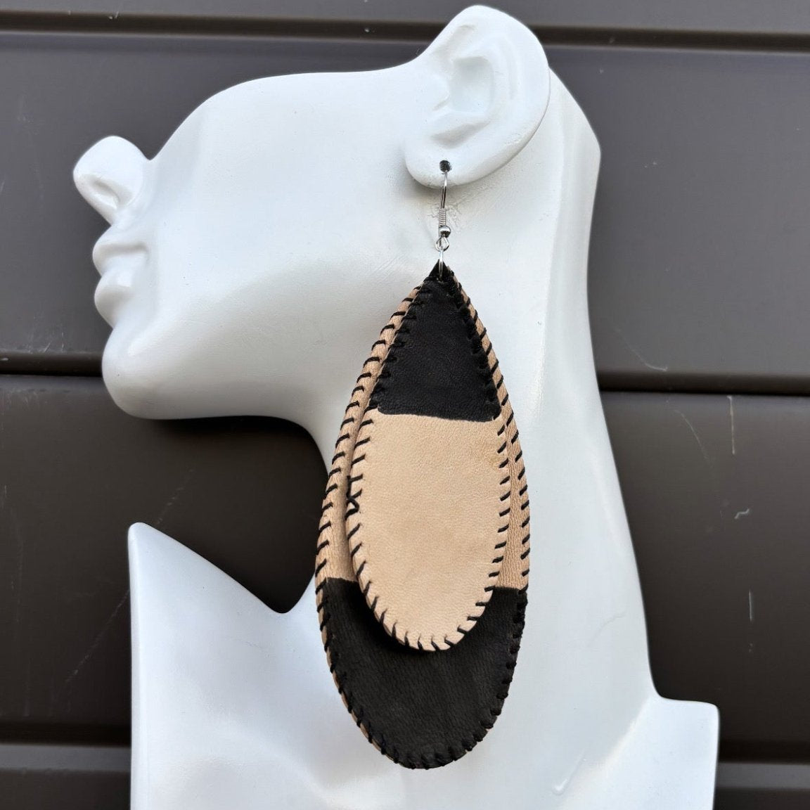 Aminata Genuine leather Earring - Trufacebygrace