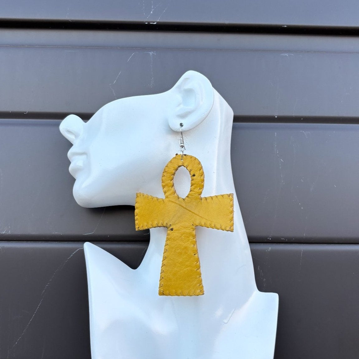 Aminata Genuine leather Earring - Trufacebygrace