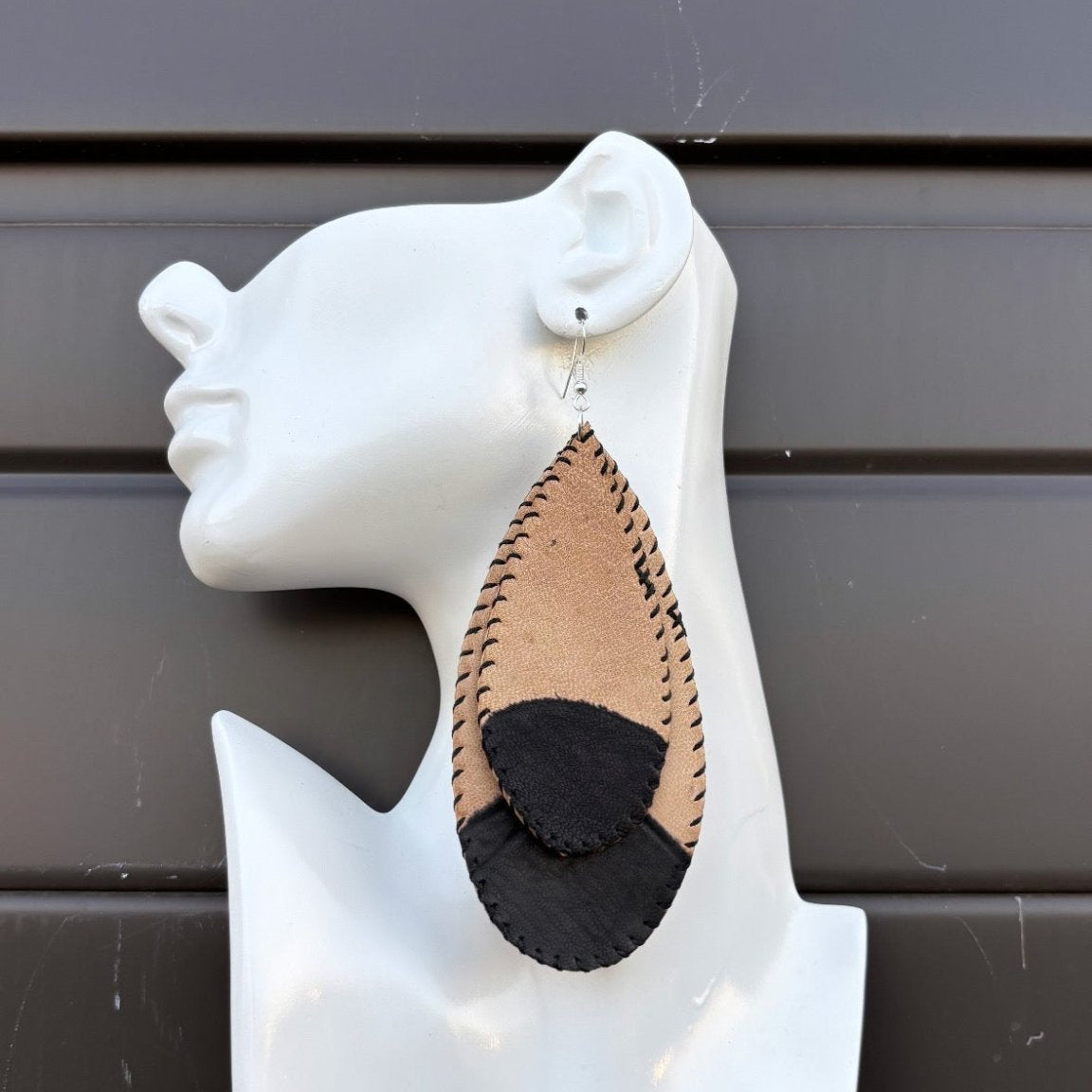 Aminata Genuine leather Earring - Trufacebygrace