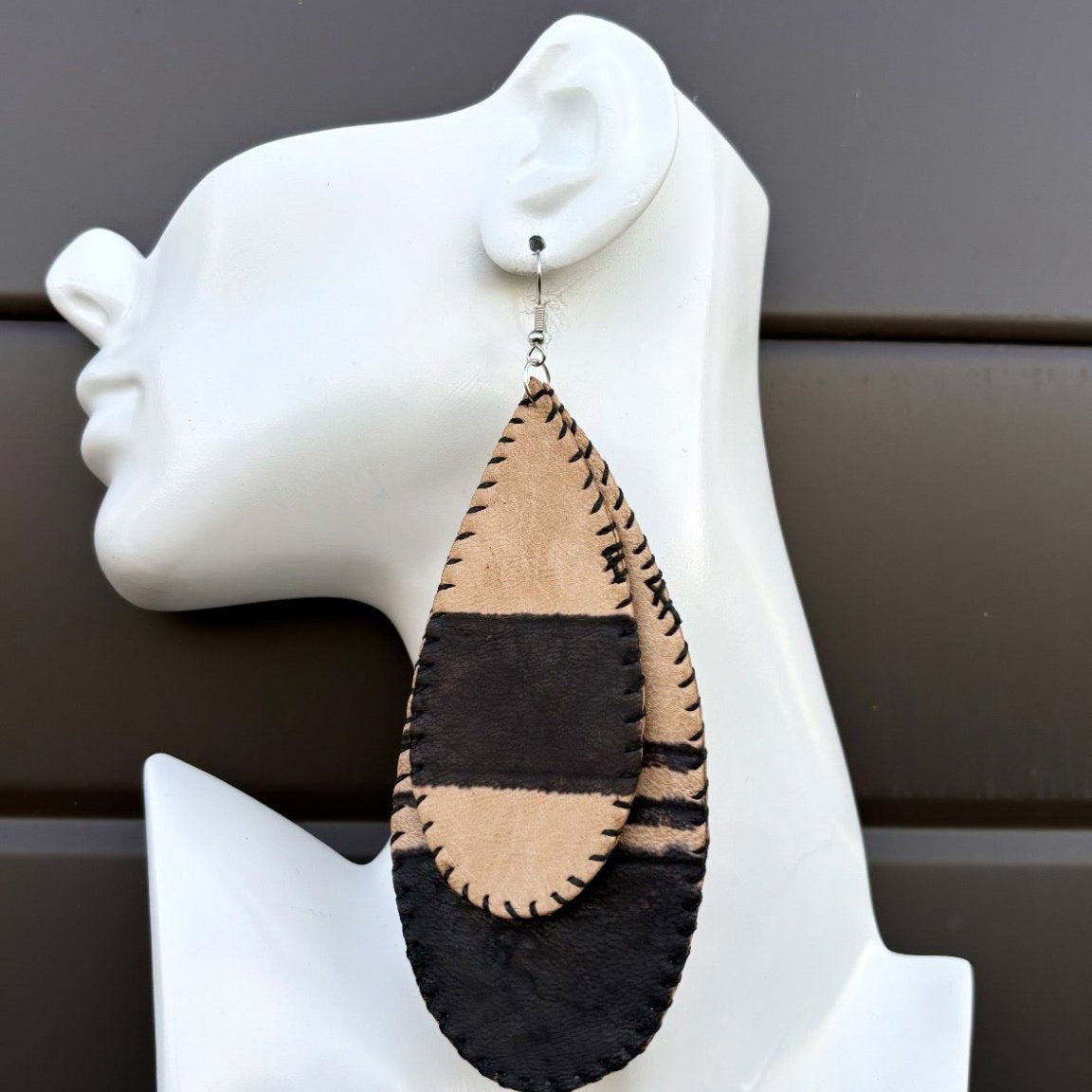 Aminata Genuine leather Earring - Trufacebygrace