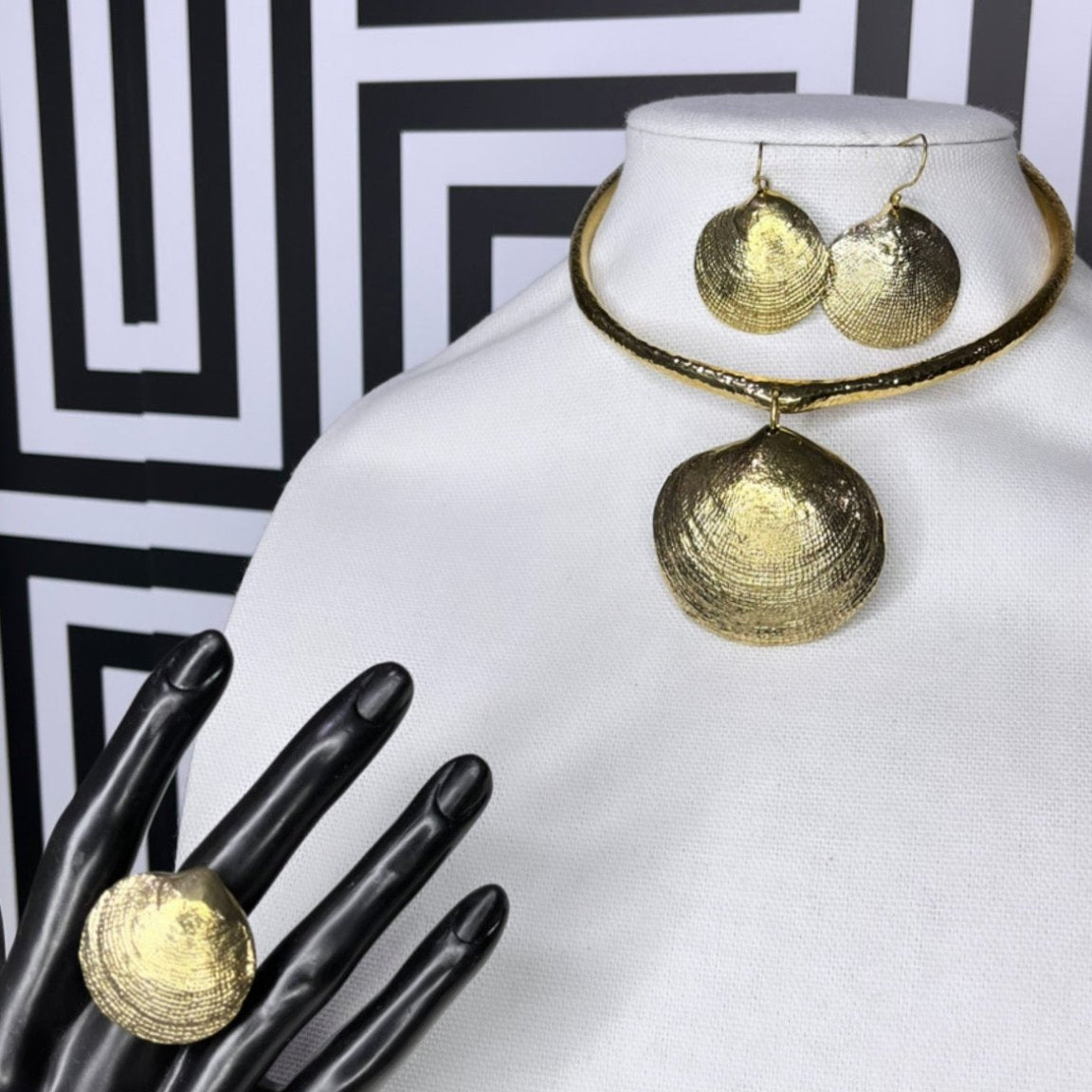 Badu Statement brass shell necklace set - Trufacebygrace