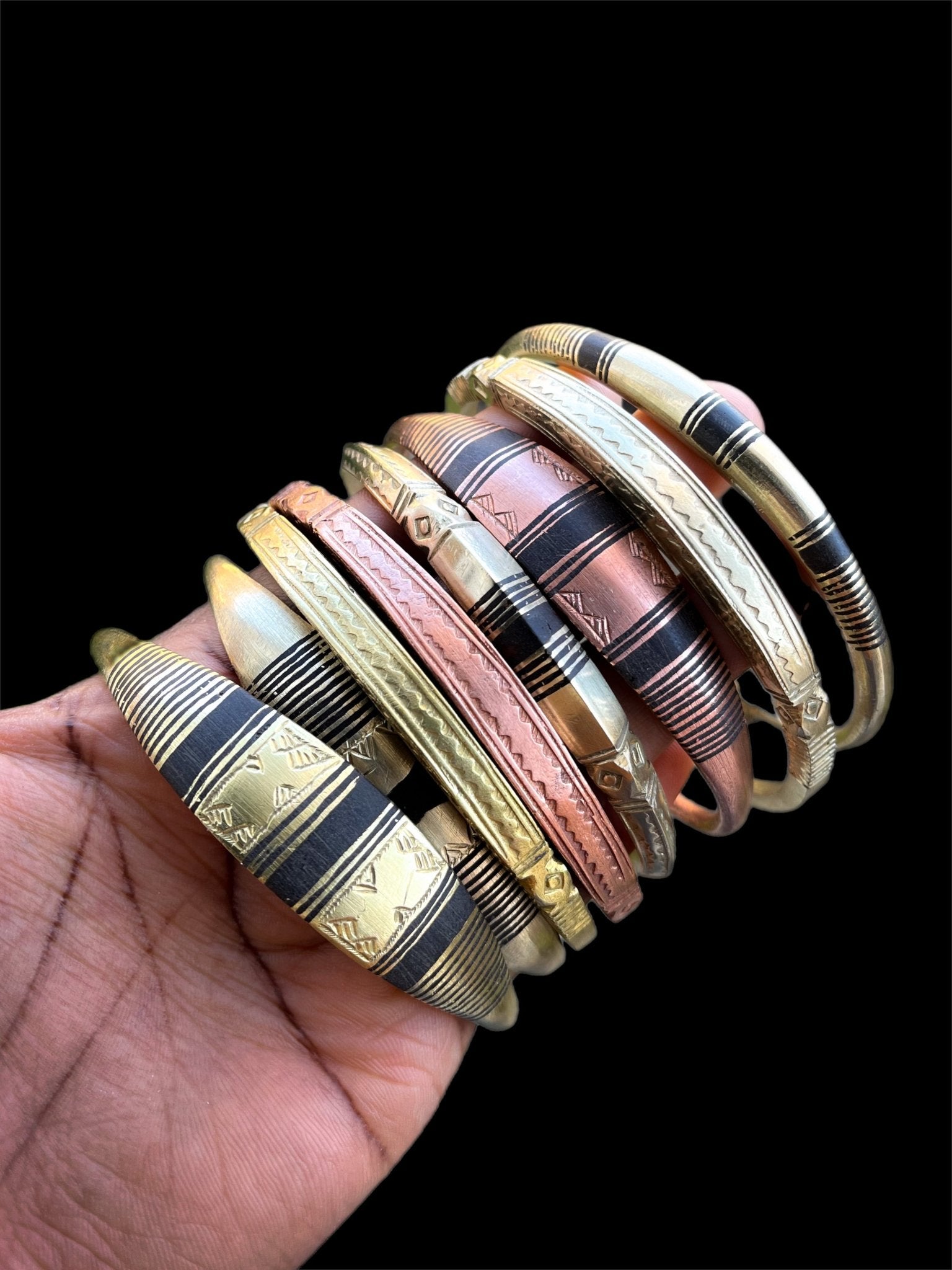 Exceptional Quality Large Copper Tuareg Bracelet - Niger