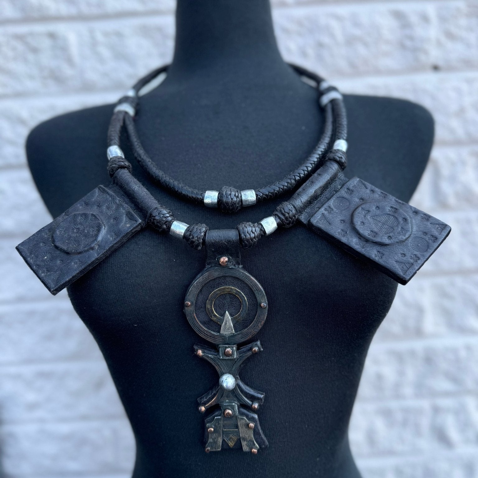 Barimah Oversized Unisex Tuareg Key of the desert Necklace - Trufacebygrace