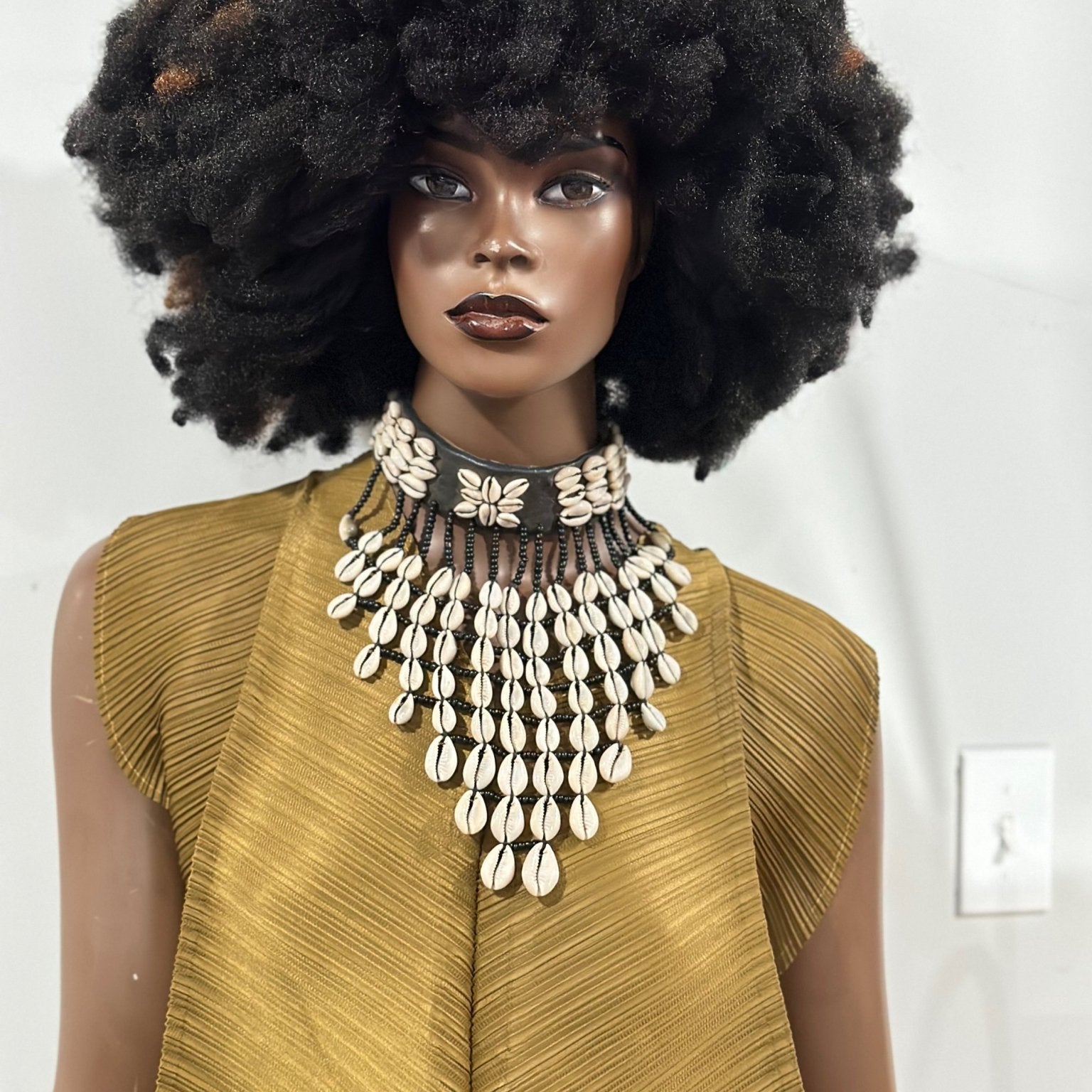Beads Tumtum Cowry choker Necklace - Trufacebygrace