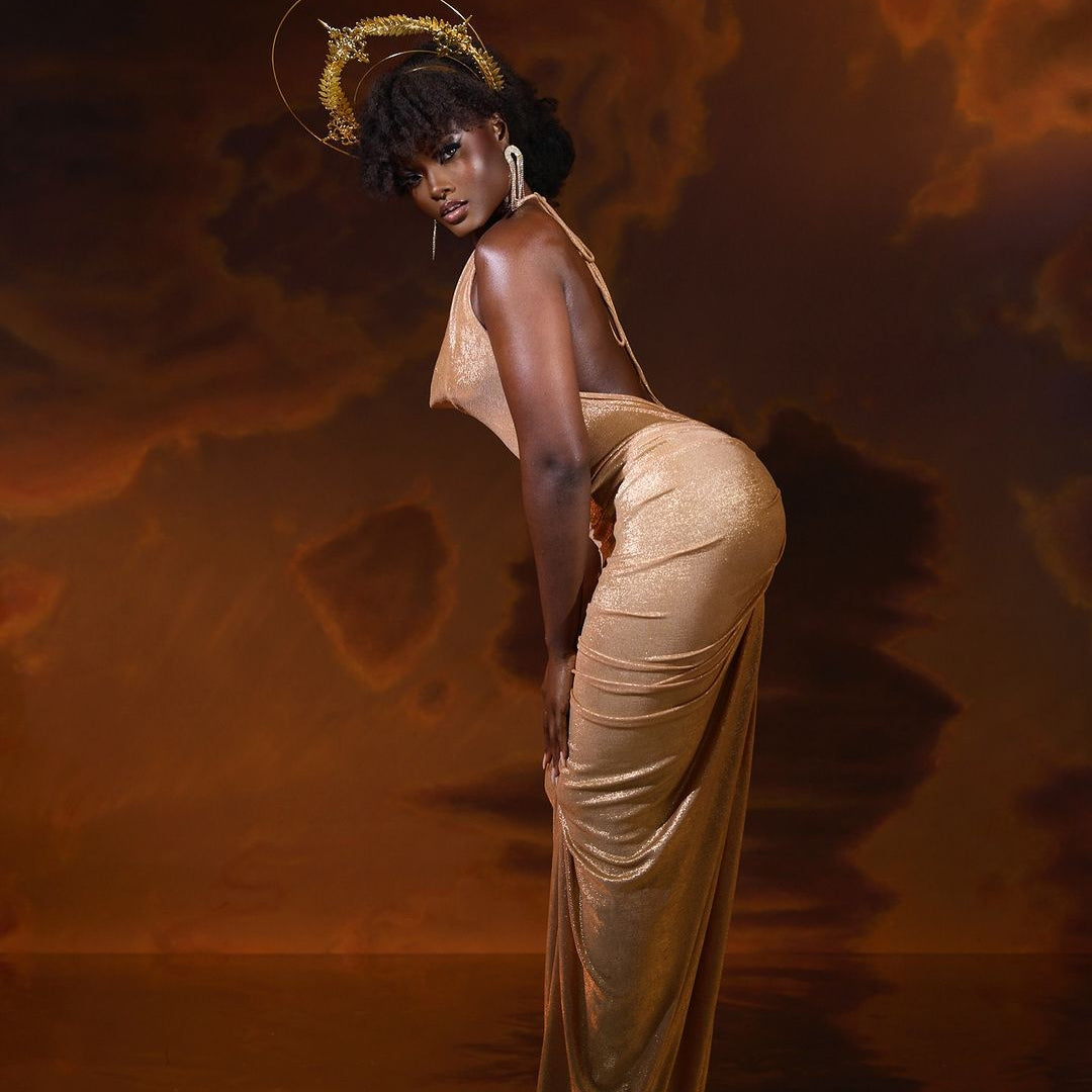 Born a Queen Sonia’s Crown Set - Trufacebygrace