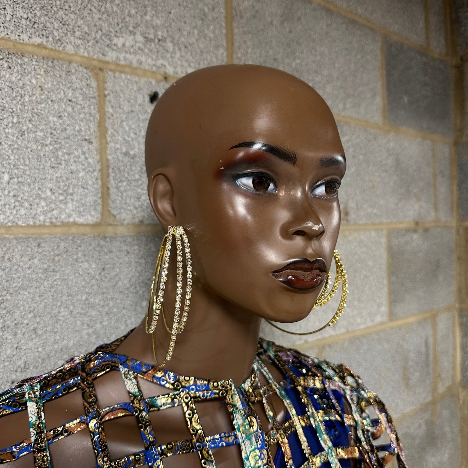 Chuma Oversized Metal and Rhinestones Hoop Earrings - Trufacebygrace