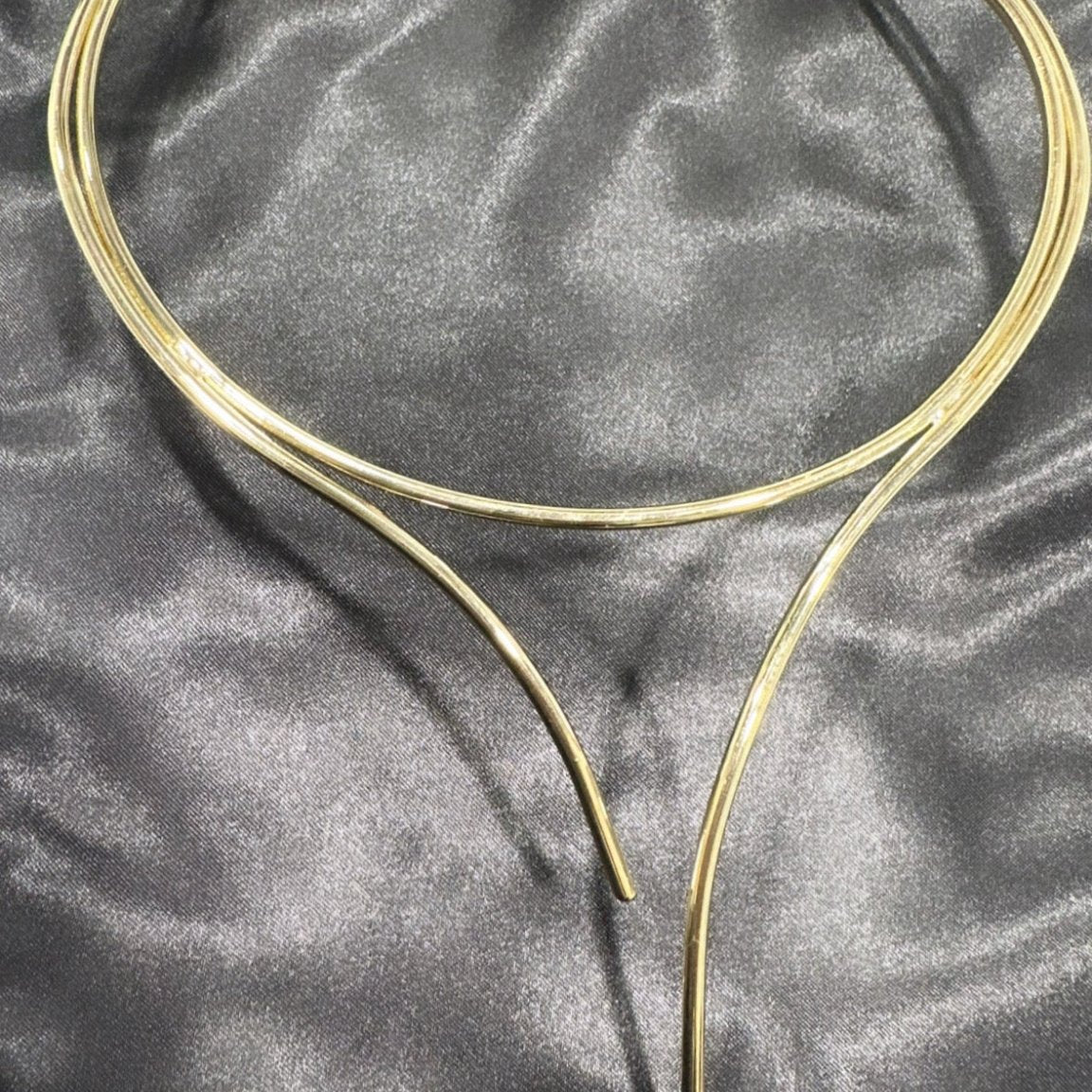 Crème De La Femme Choker - Trufacebygrace