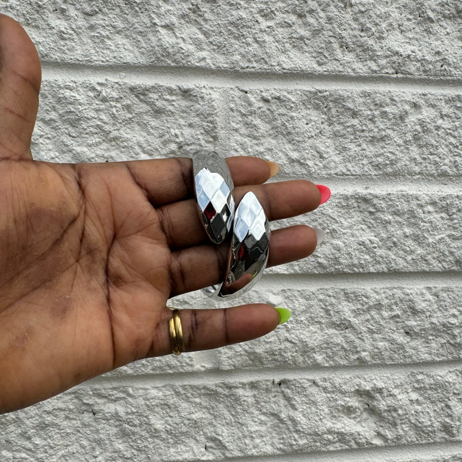 Diamond - Patterned Adjustable Bracelet - Trufacebygrace
