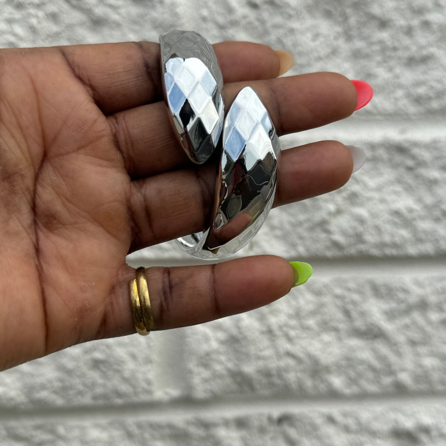 Diamond - Patterned Adjustable Bracelet - Trufacebygrace