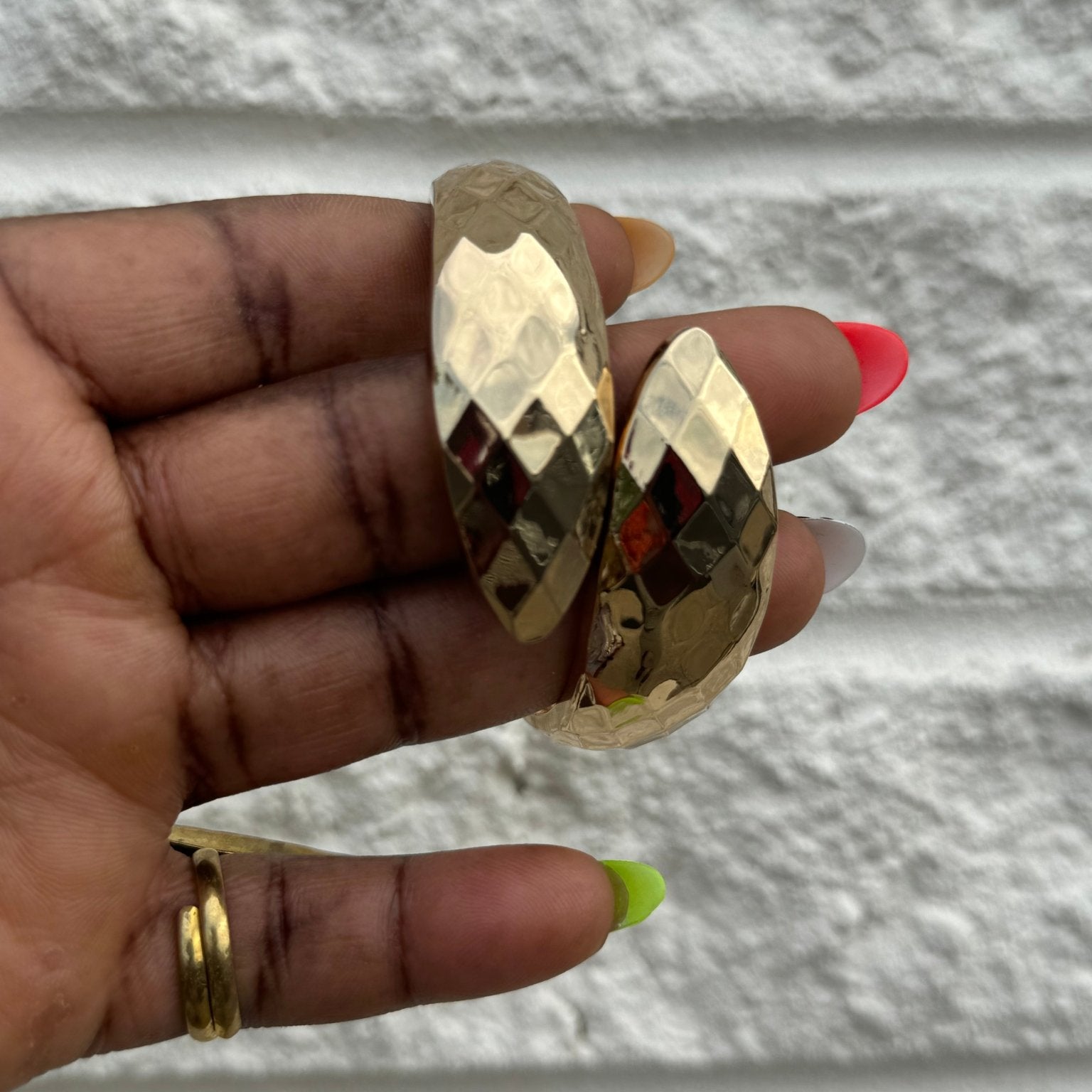 Diamond - Patterned Adjustable Bracelet - Trufacebygrace