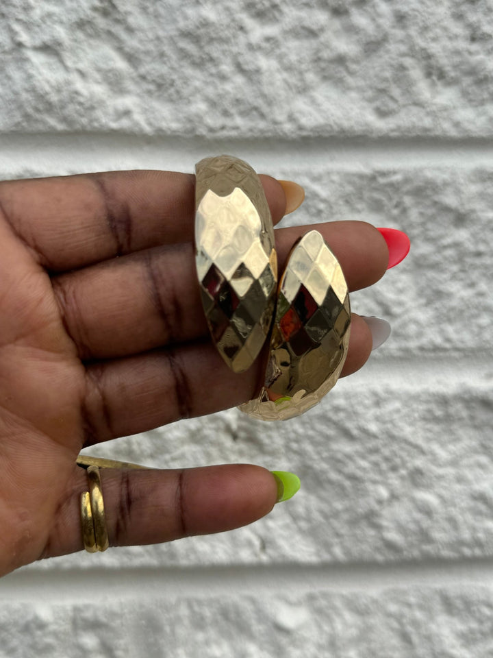 Diamond - Patterned Adjustable Bracelet - Trufacebygrace