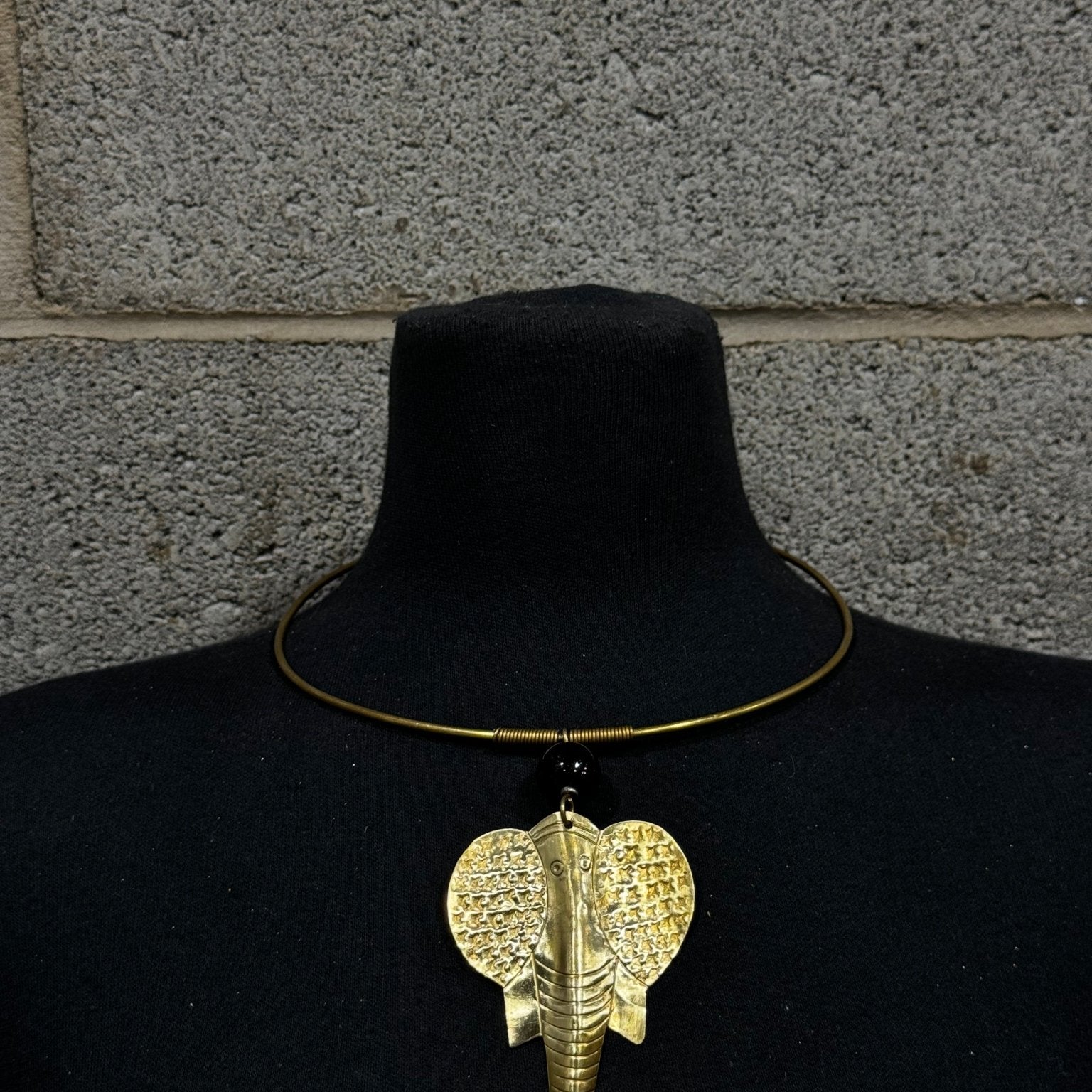 Elephant head pendant Necklace - Trufacebygrace