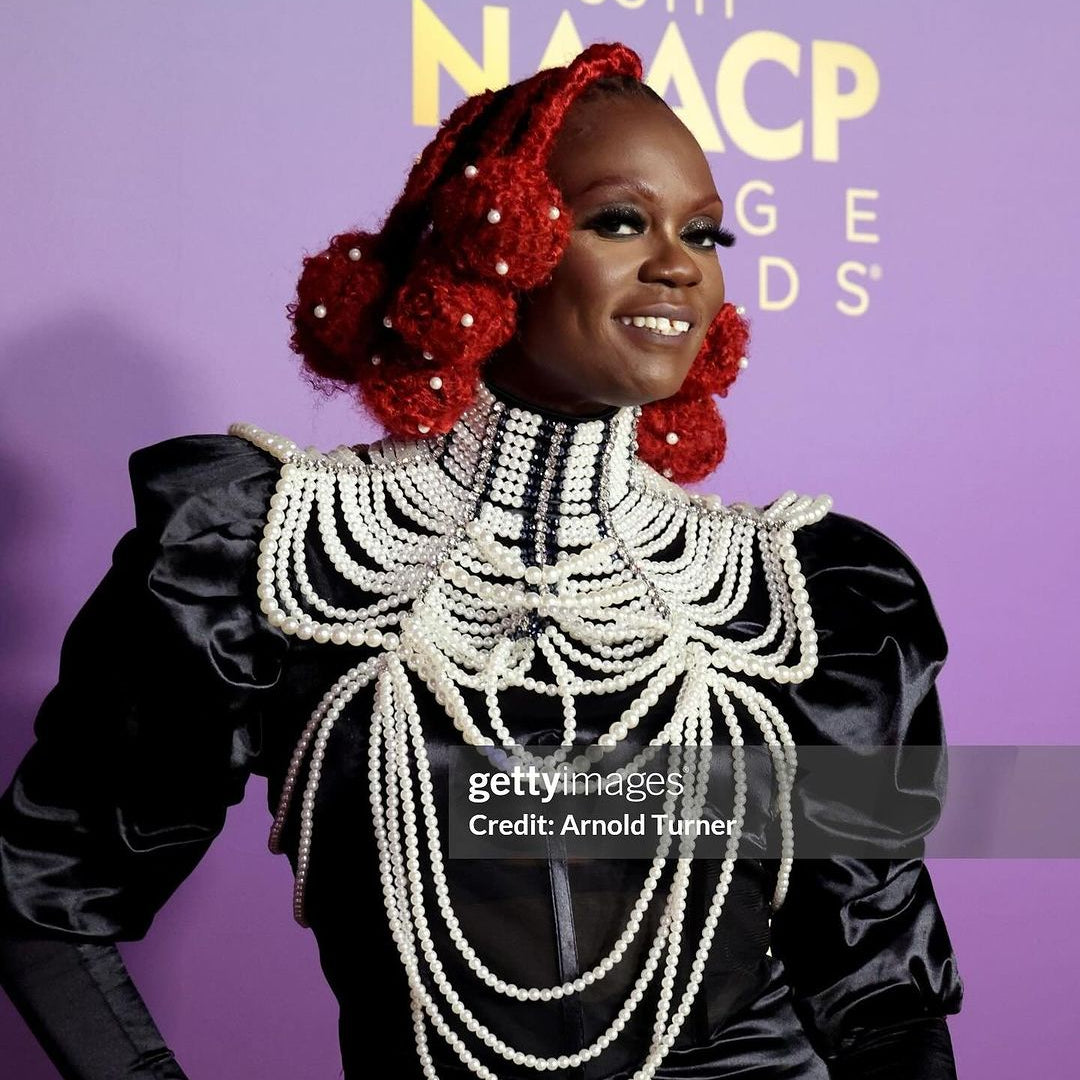 Empress Zaire Pearl and Rhinestone Necklace - Trufacebygrace