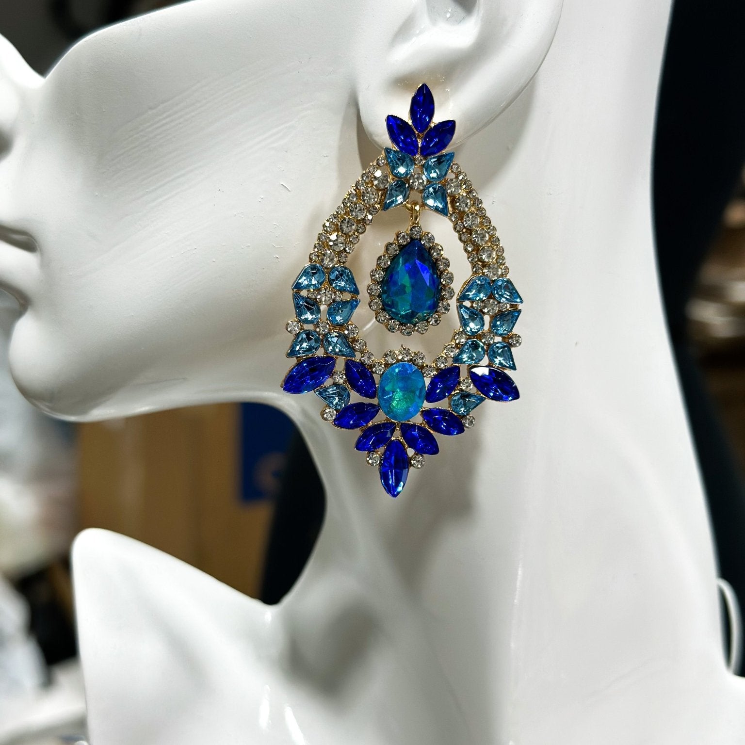 Itege Rhinestone Earrings - Trufacebygrace