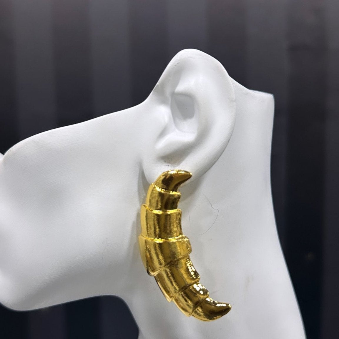 Kiboko Crescent Hoops Earrings - Trufacebygrace