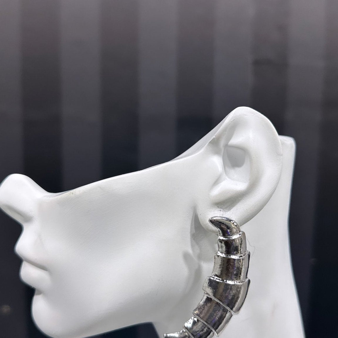 Kiboko Crescent Hoops Earrings - Trufacebygrace