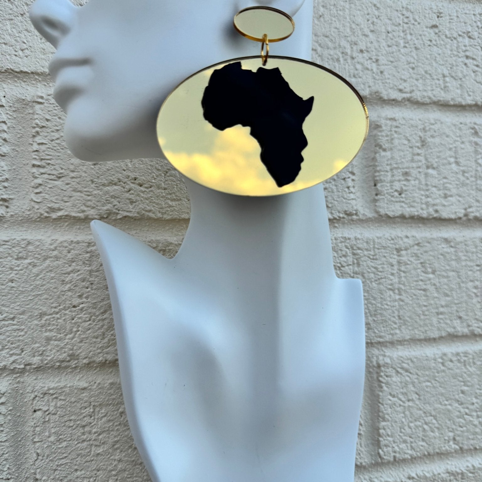 Kisasa Oval Resin Africa Map Earrings - Trufacebygrace