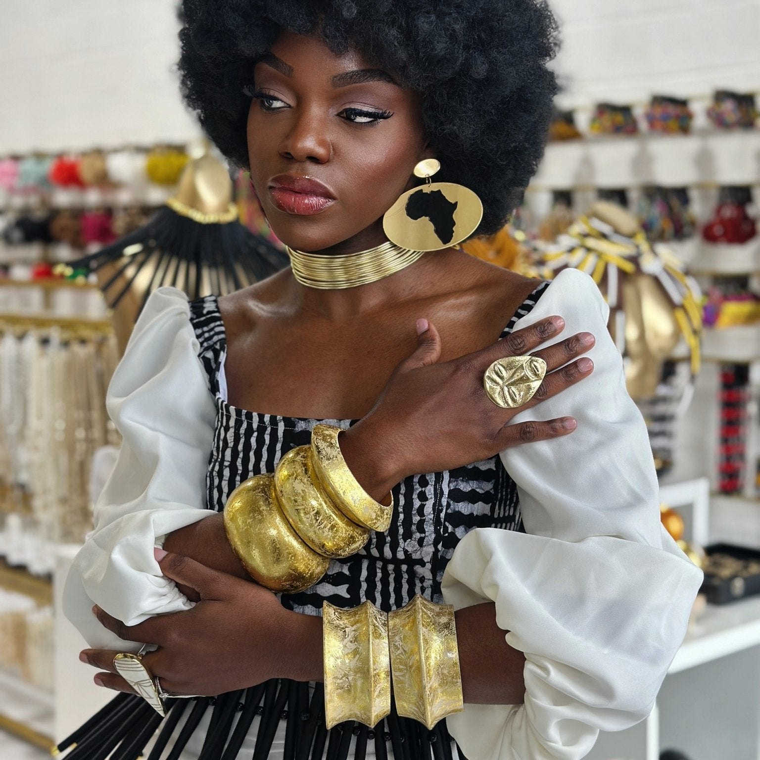Kisasa Oval Resin Africa Map Earrings - Trufacebygrace