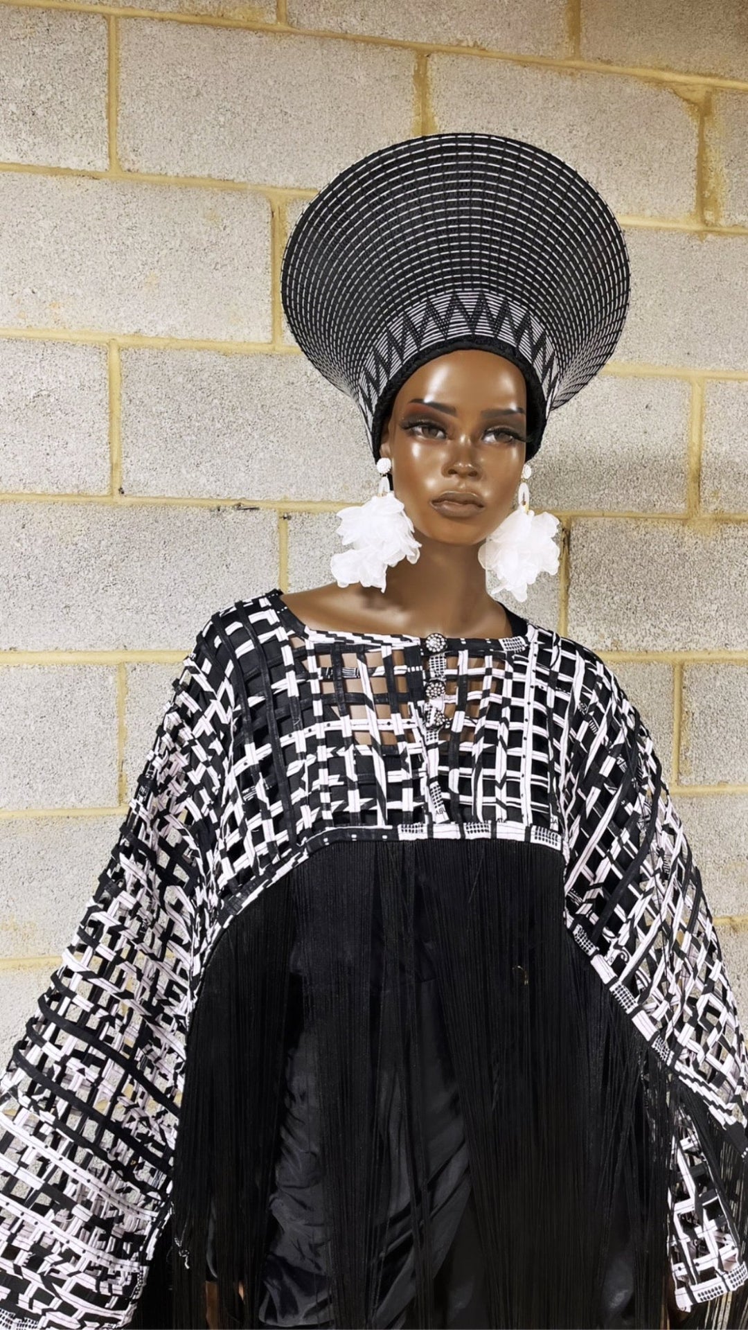 Makeda, Queen of Sheba Royal Cover - up - Black and White - Trufacebygrace