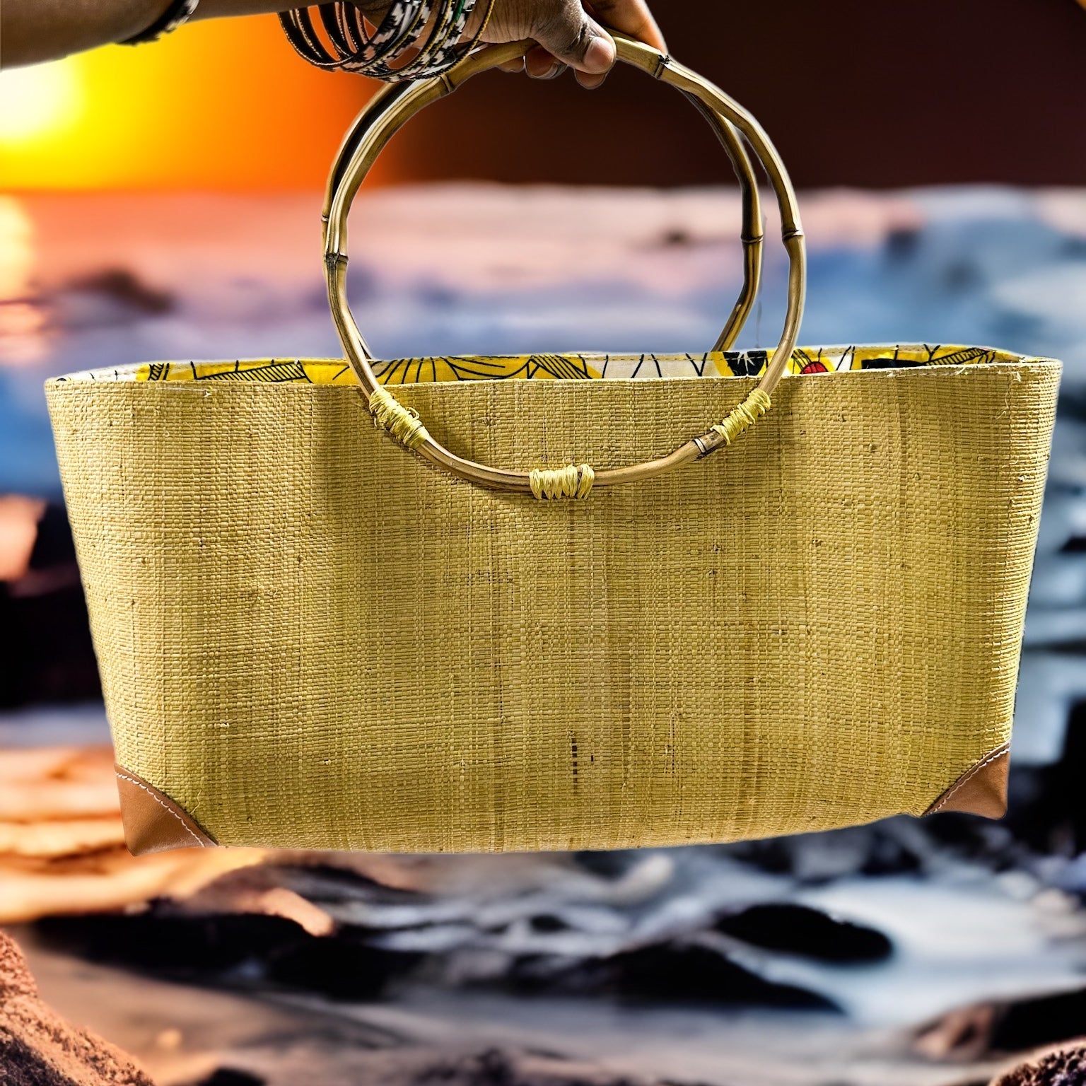 Mansa Straw Women’s Beach Bag - Trufacebygrace