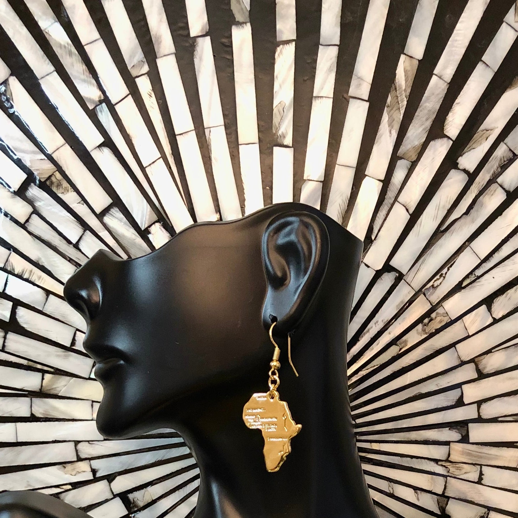 Mini Africa Map Earrings and Necklace Set - Trufacebygrace