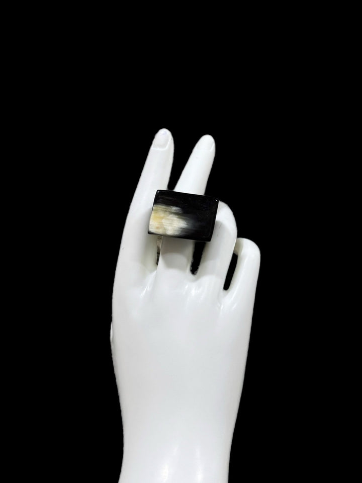 Mini Horn Edge Rectangle Rings - Trufacebygrace
