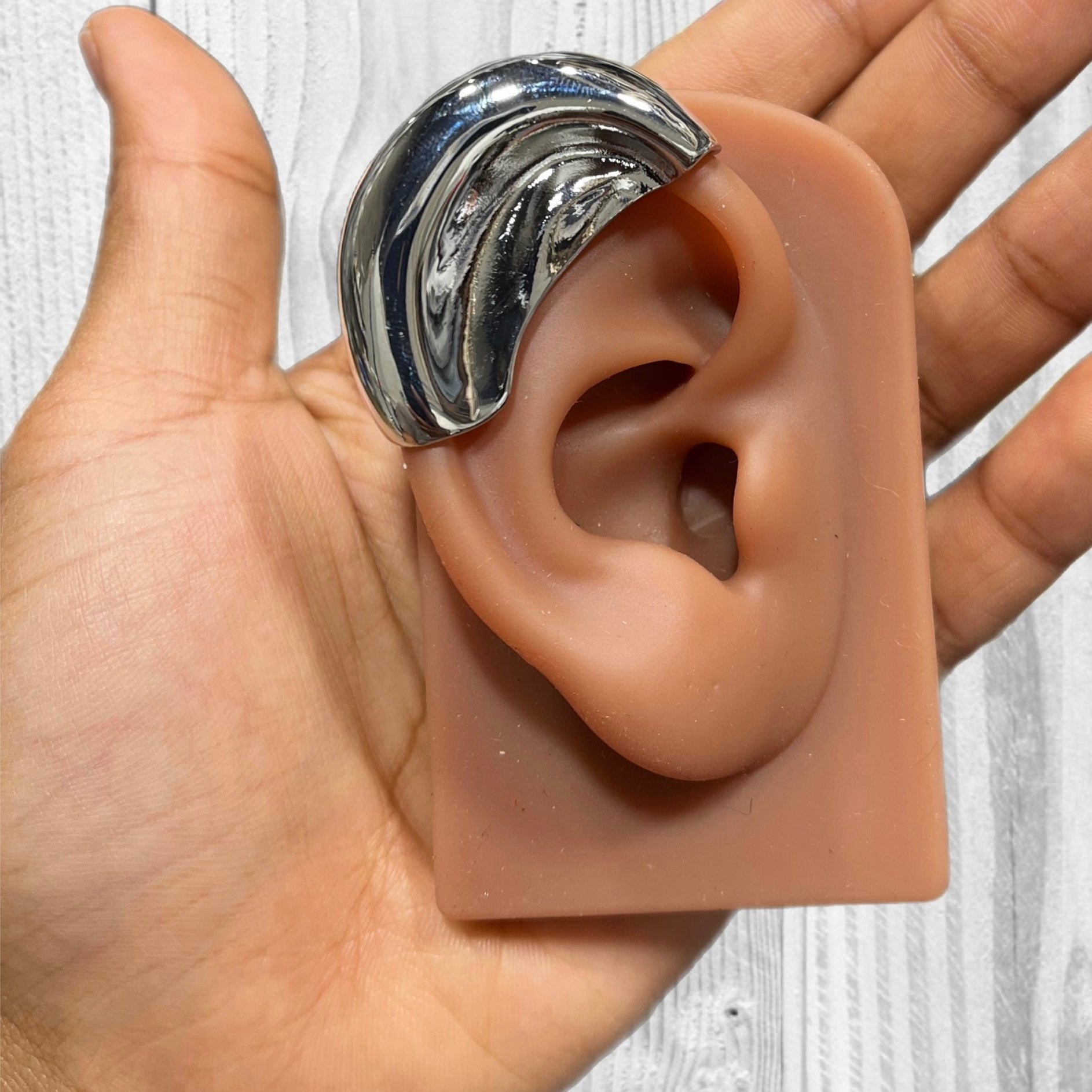Mod Chic Ear Cuff - Trufacebygrace