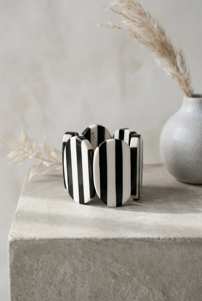 Monochrome Elastic Bracelet - Trufacebygrace