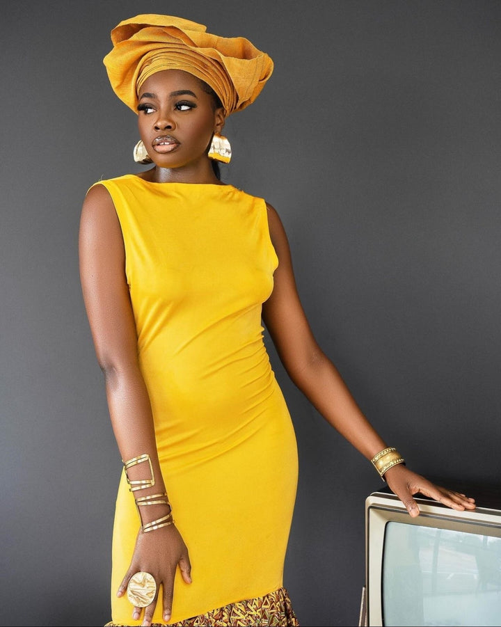 Nasefe Gold Chunky Hoop Earrings - Trufacebygrace