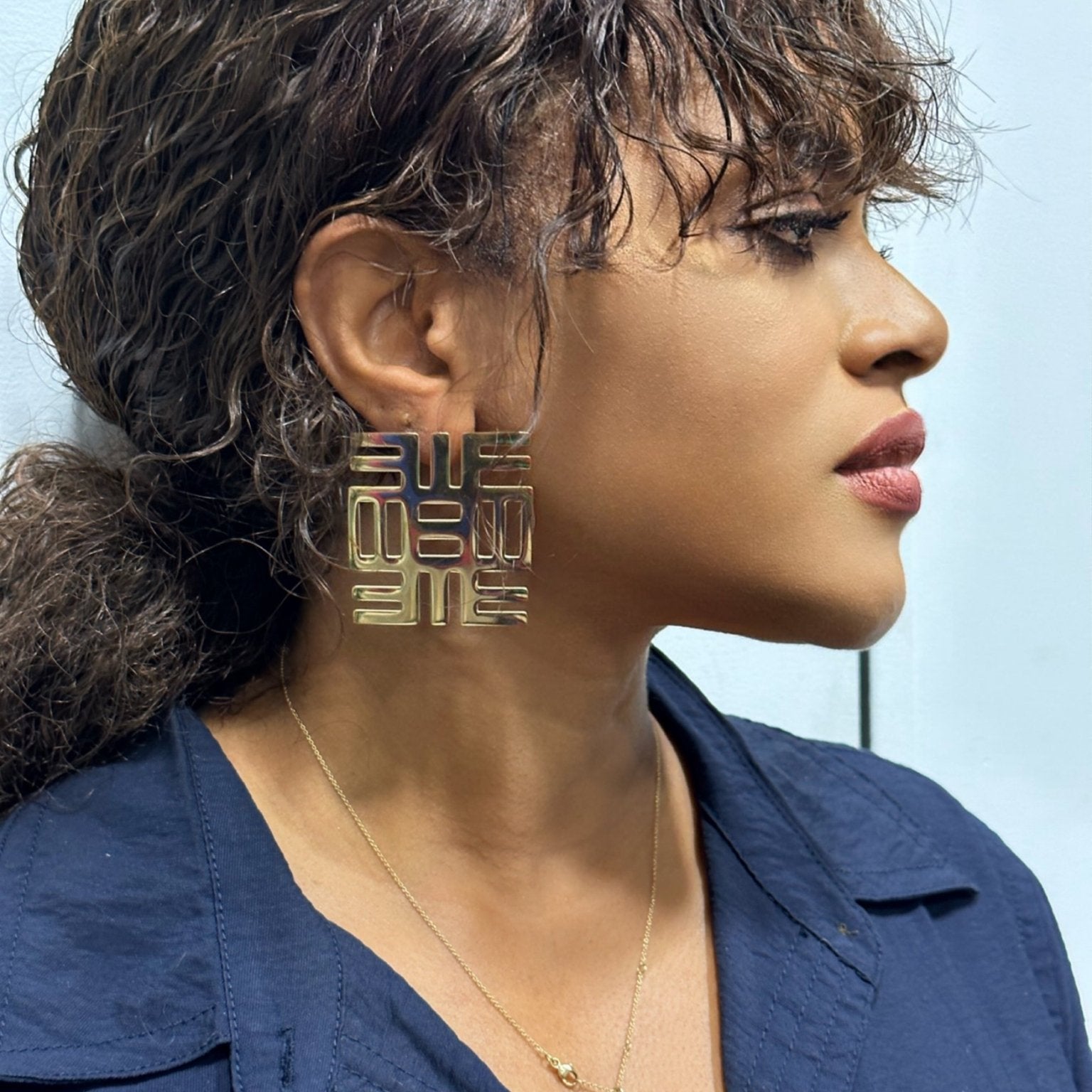 Nea Onnim No Sua A Ohu Adinkra Symbol Stud Earrings - Trufacebygrace