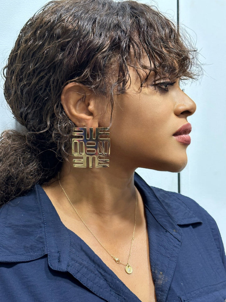 Nea Onnim No Sua A Ohu Adinkra Symbol Stud Earrings - Trufacebygrace