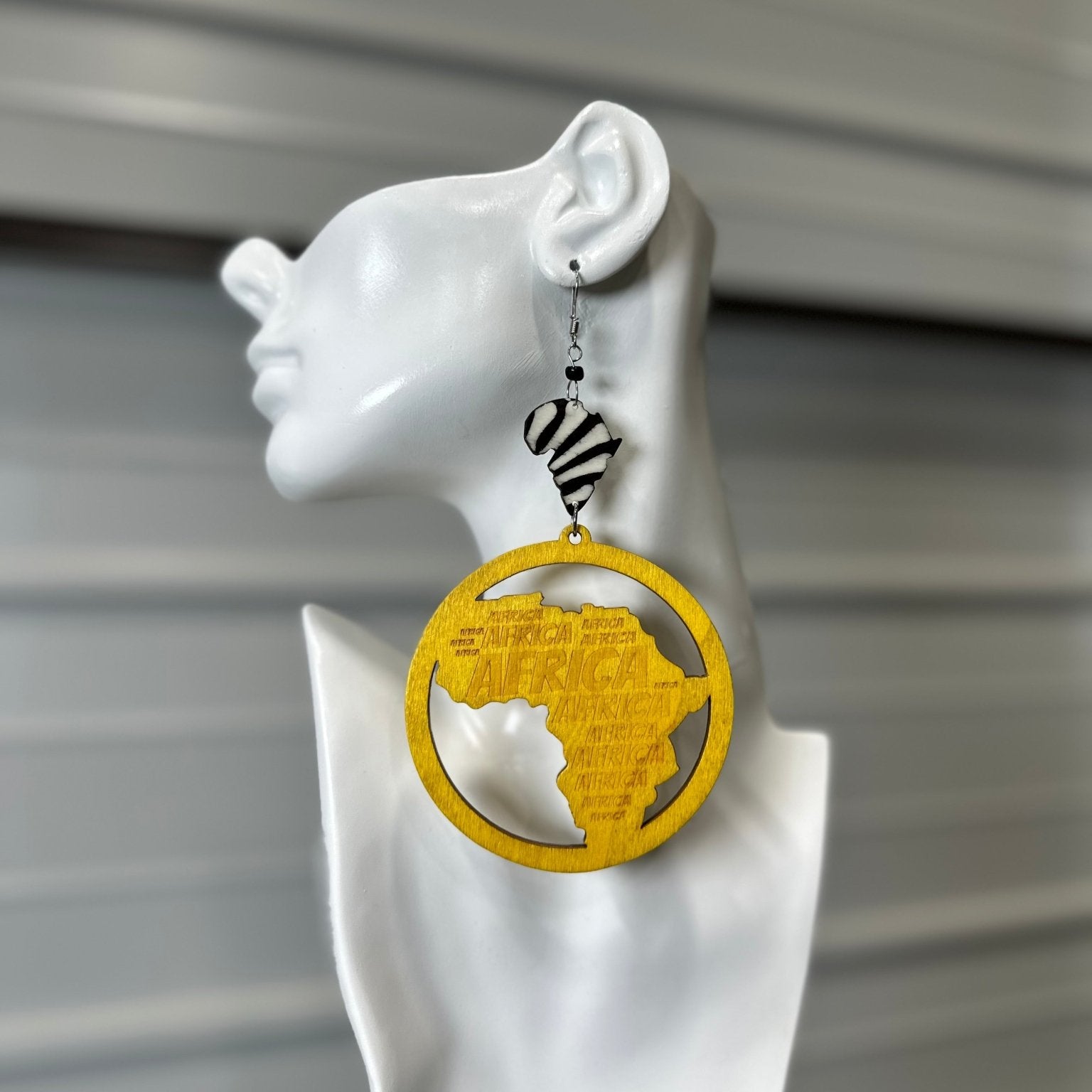 Nia African Map Earrings - Trufacebygrace