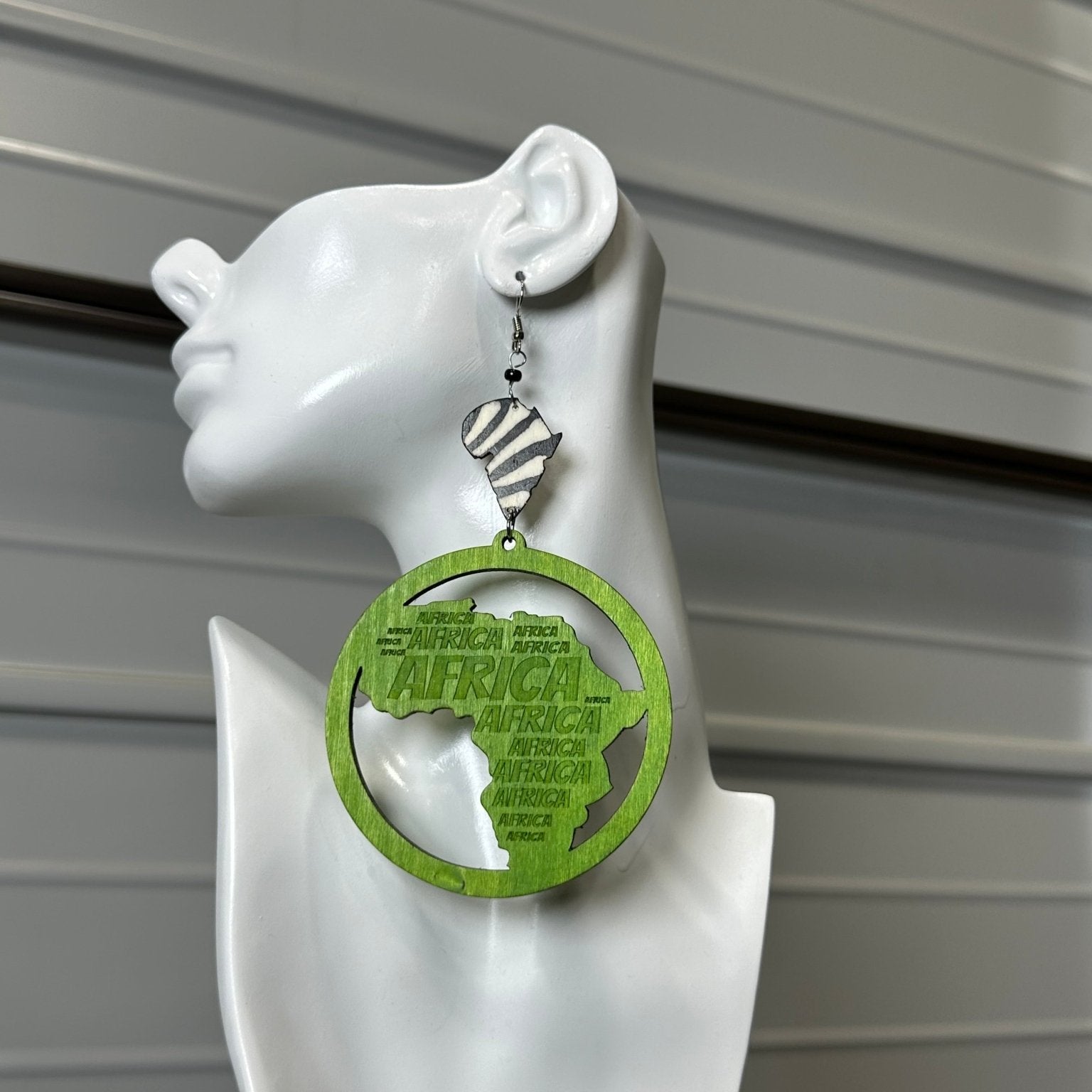 Nia African Map Earrings - Trufacebygrace