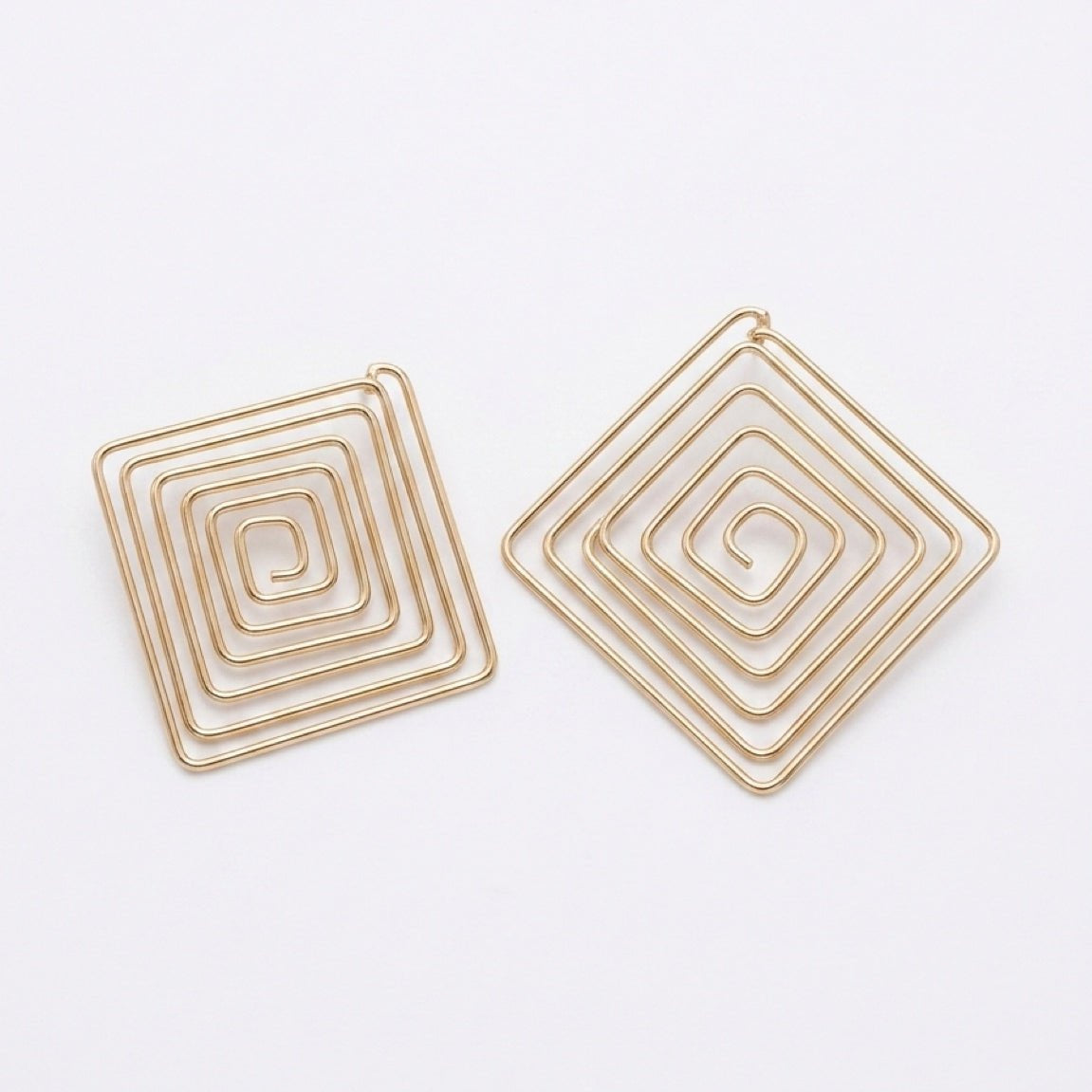 Nkyinkyim Spiral Frame Earrings - Trufacebygrace