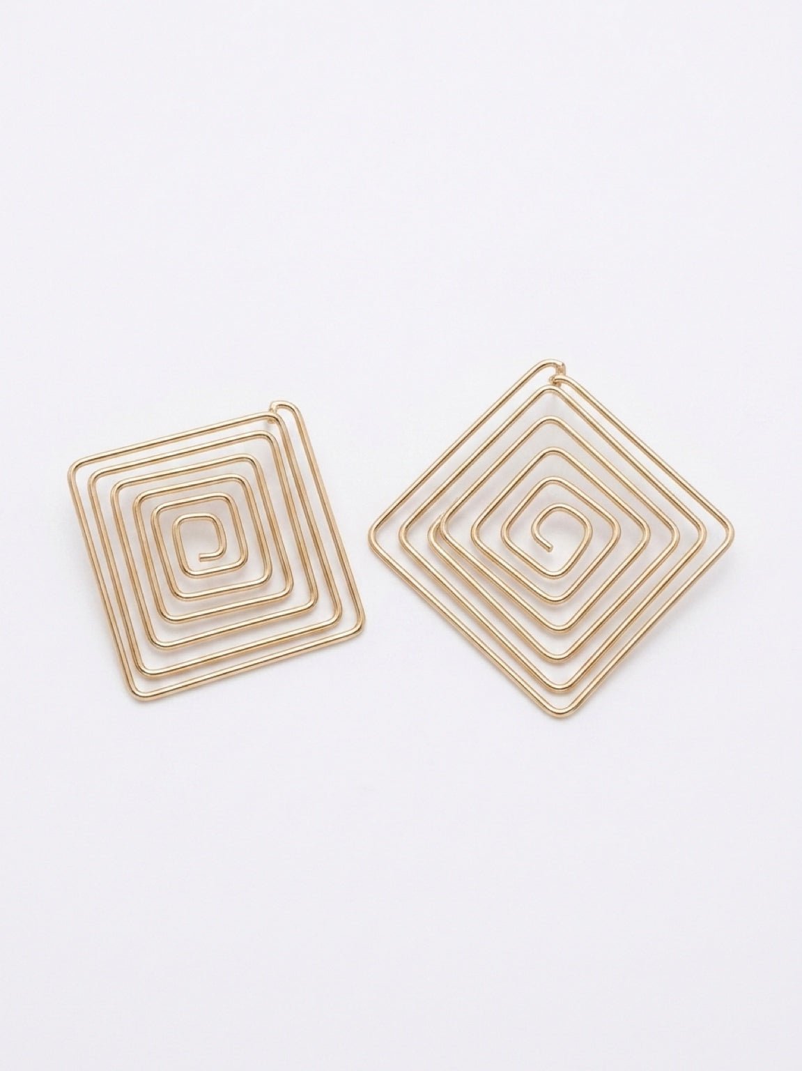 Nkyinkyim Spiral Frame Earrings - Trufacebygrace