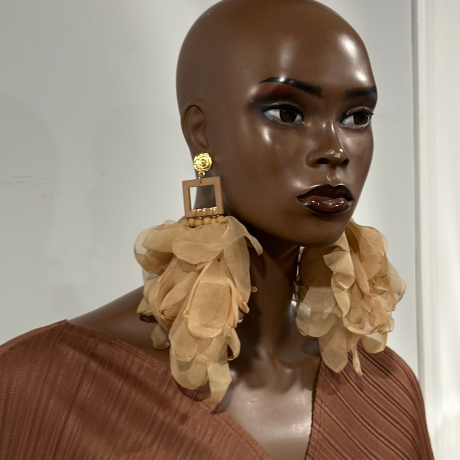Nonso Square top flower petal earrings - Trufacebygrace