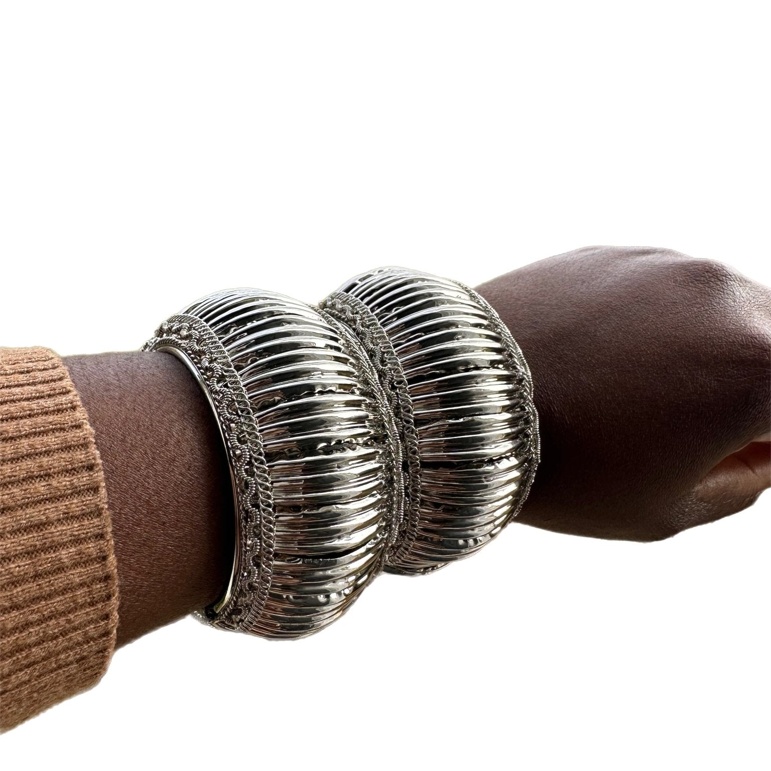 Orema vintage Bangle / bracelet - Trufacebygrace