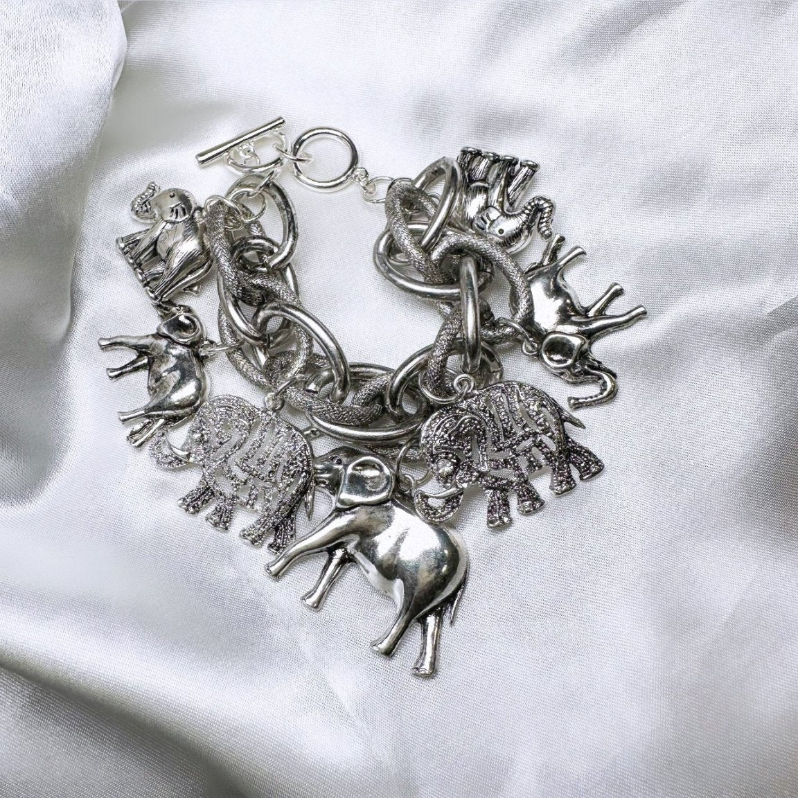 Osuno Elephant Charm Bracelet - Trufacebygrace