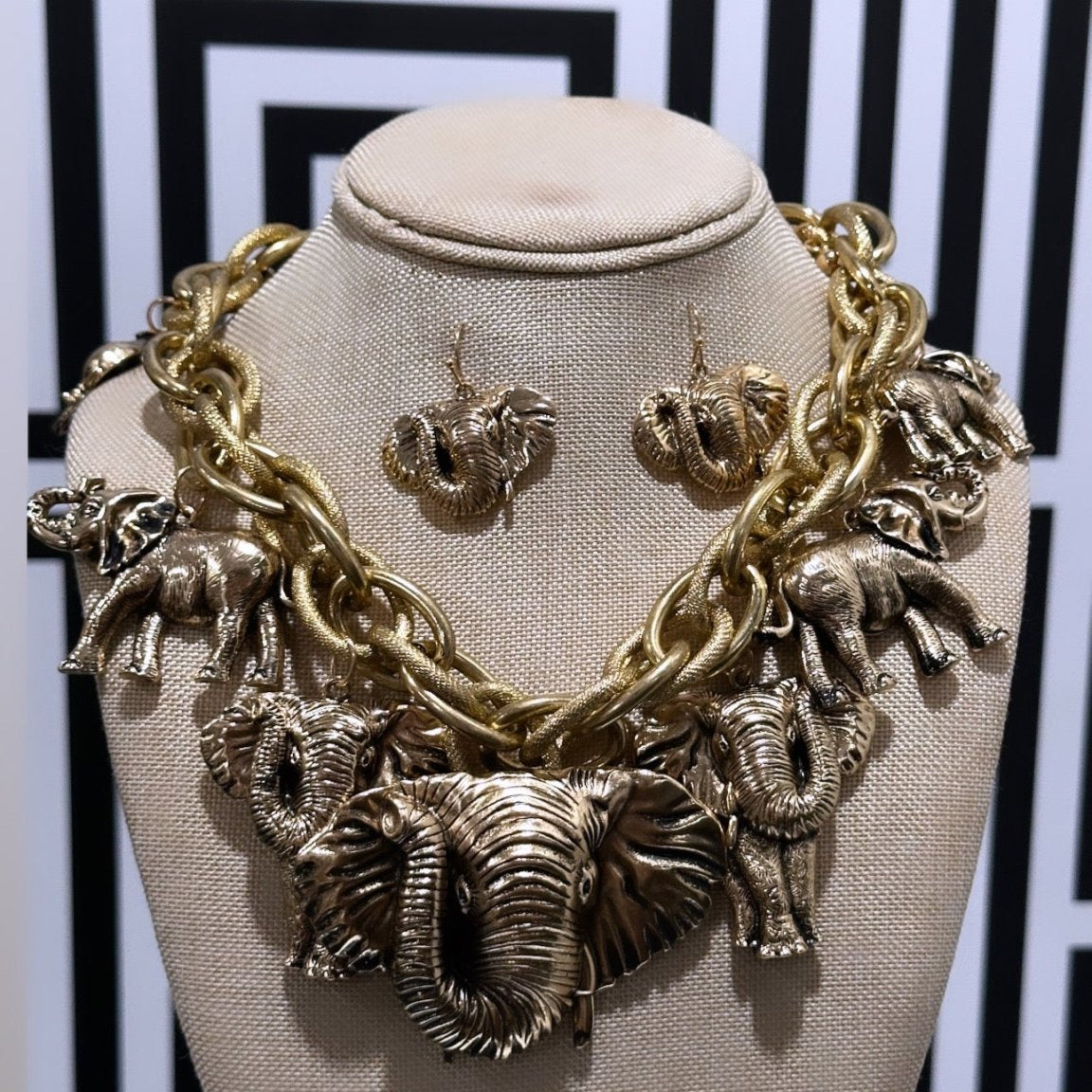 Osuno Elephant Charm Necklace and Earrings set - Trufacebygrace